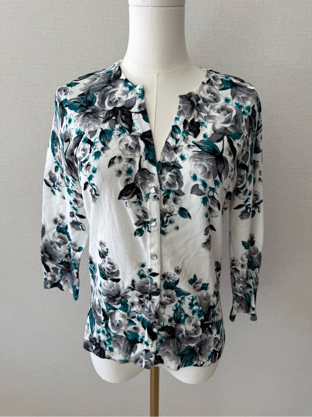 Women's Floral Button-Front Cardigan - White with Teal & Gray Floral